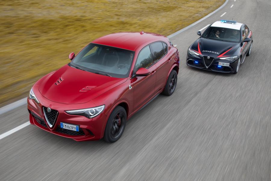  Alfa Romeo Giulia Quadrifoglio Carabinieri (952) 2016 года  (фото 2 из 14)